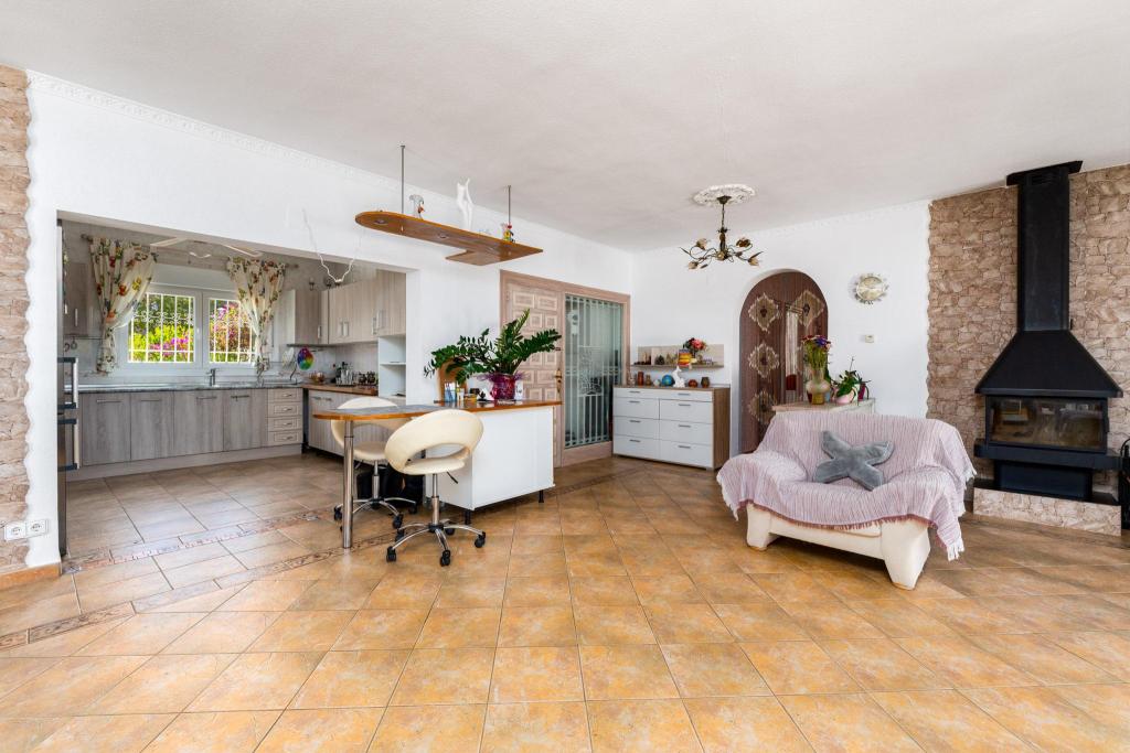 5 bed villa in Alfaz del Pi
