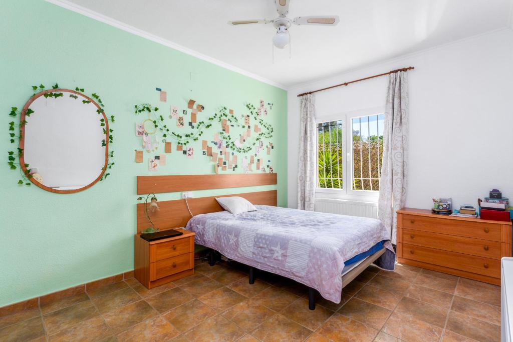 5 bed villa in Alfaz del Pi