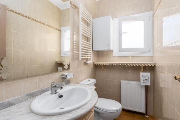 5 bed villa in Alfaz del Pi