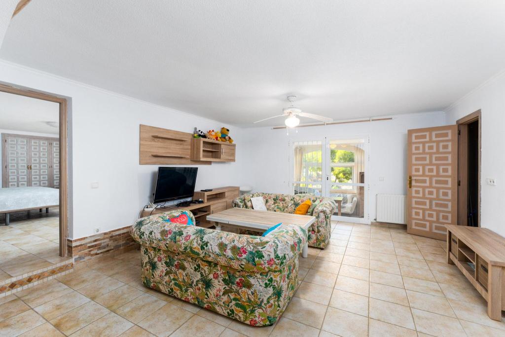 5 bed villa in Alfaz del Pi