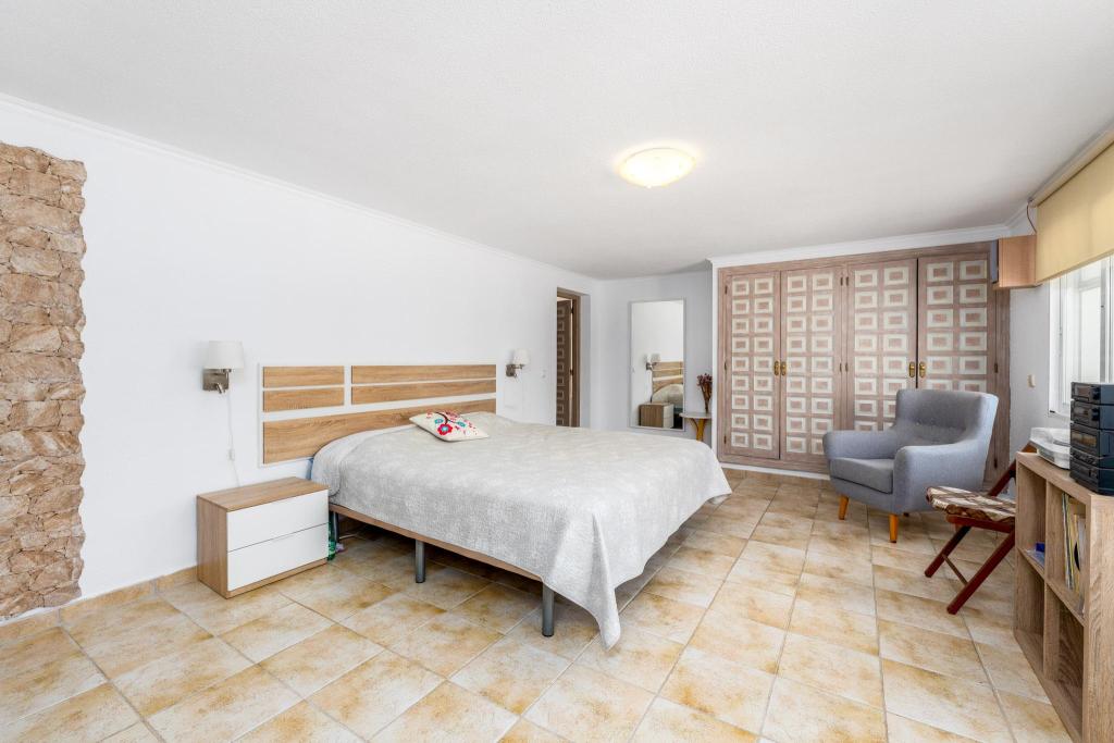 5 bed villa in Alfaz del Pi