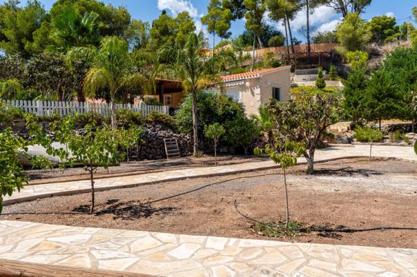 5 bed villa in Alfaz del Pi