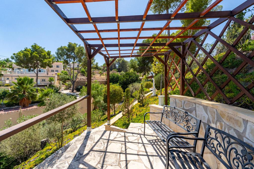 5 bed villa in Alfaz del Pi