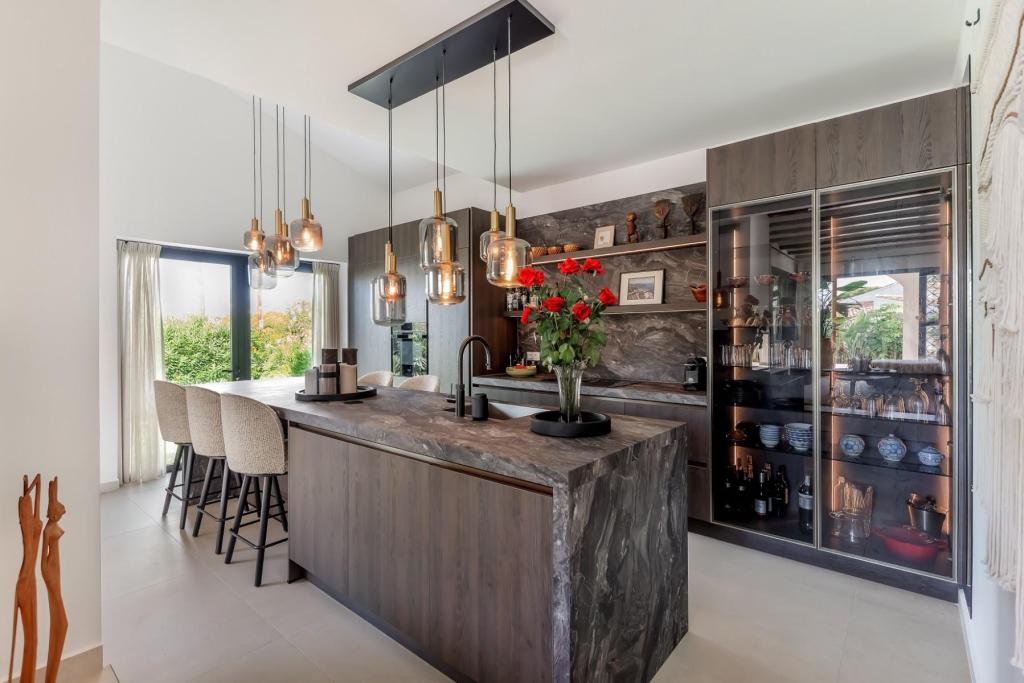 4 bed villas in Moraira