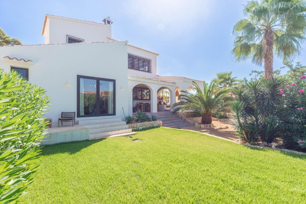 4 bed villas in Moraira