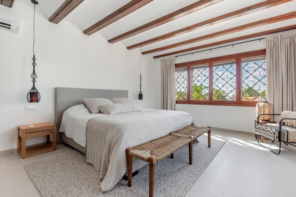 4 bed villas in Moraira