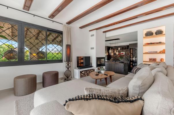 4 bed villas in Moraira
