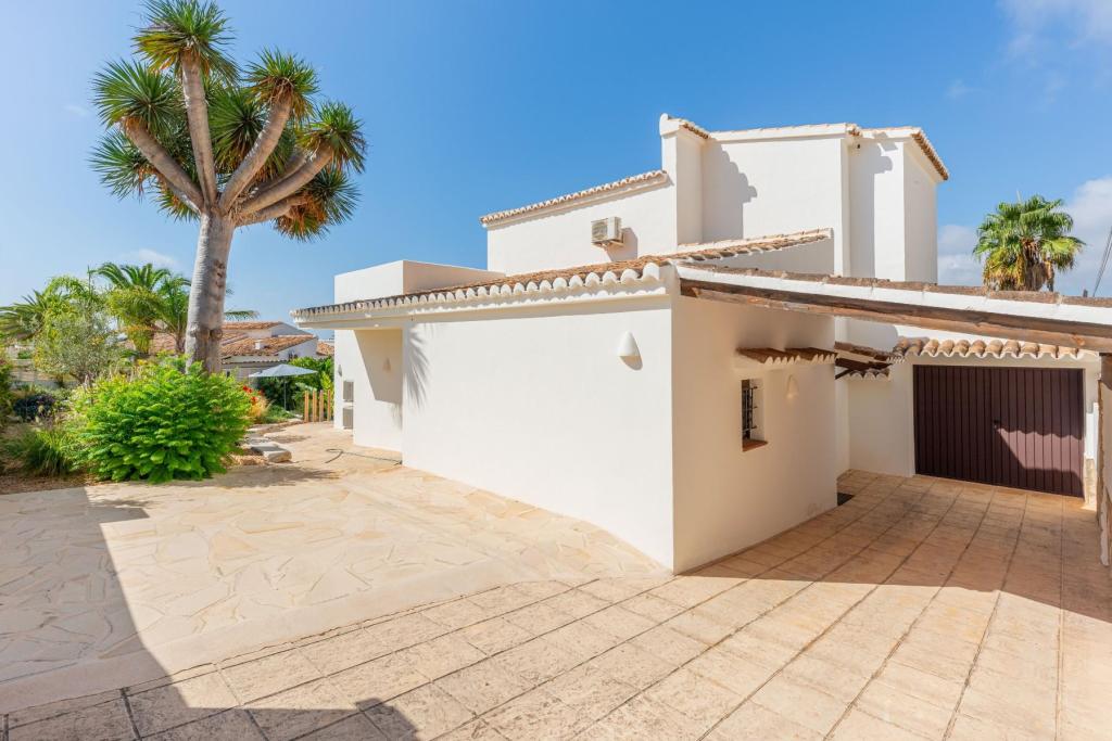 4 bed villas in Moraira