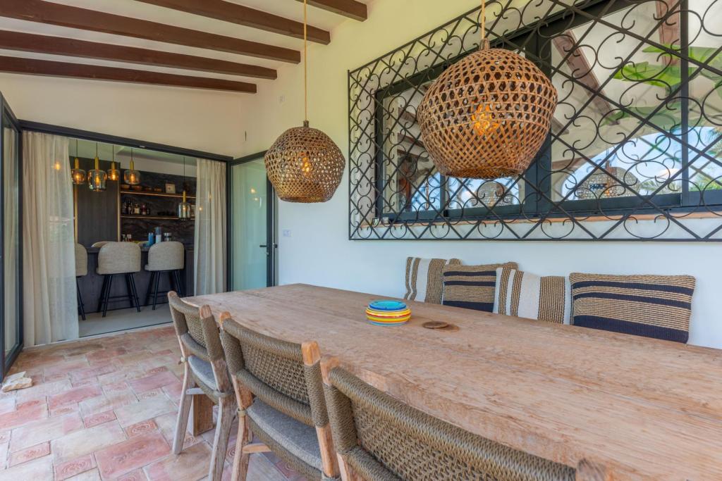 4 bed villas in Moraira