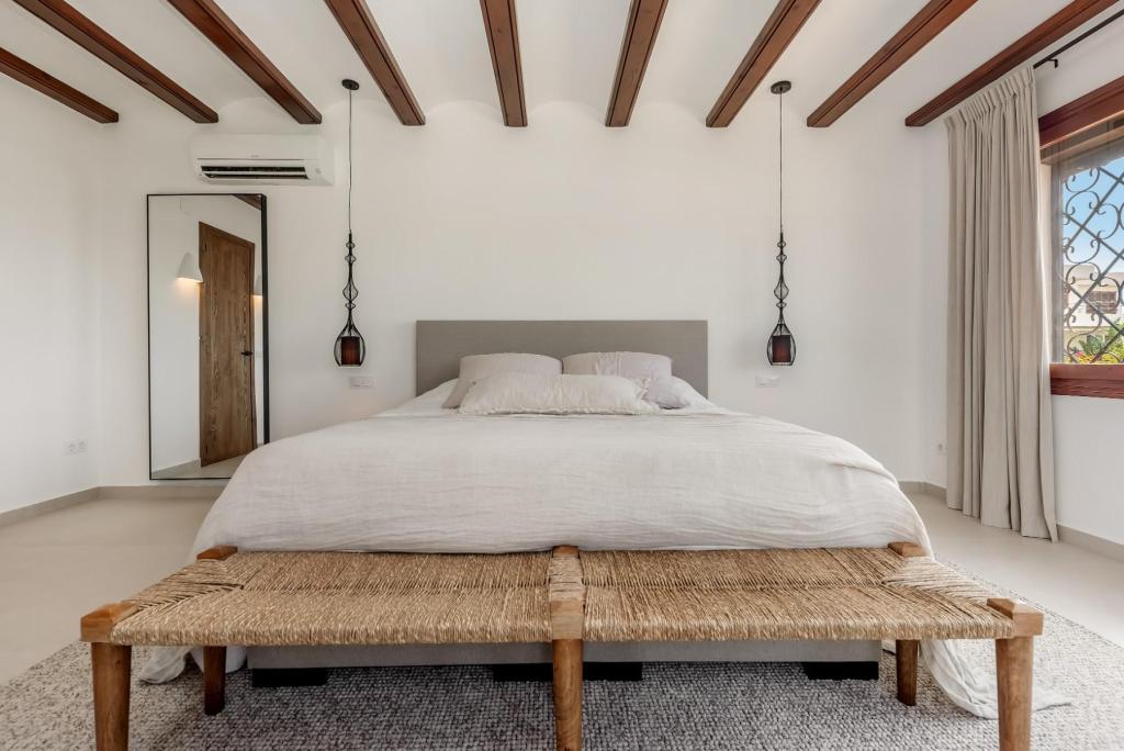 4 bed villas in Moraira