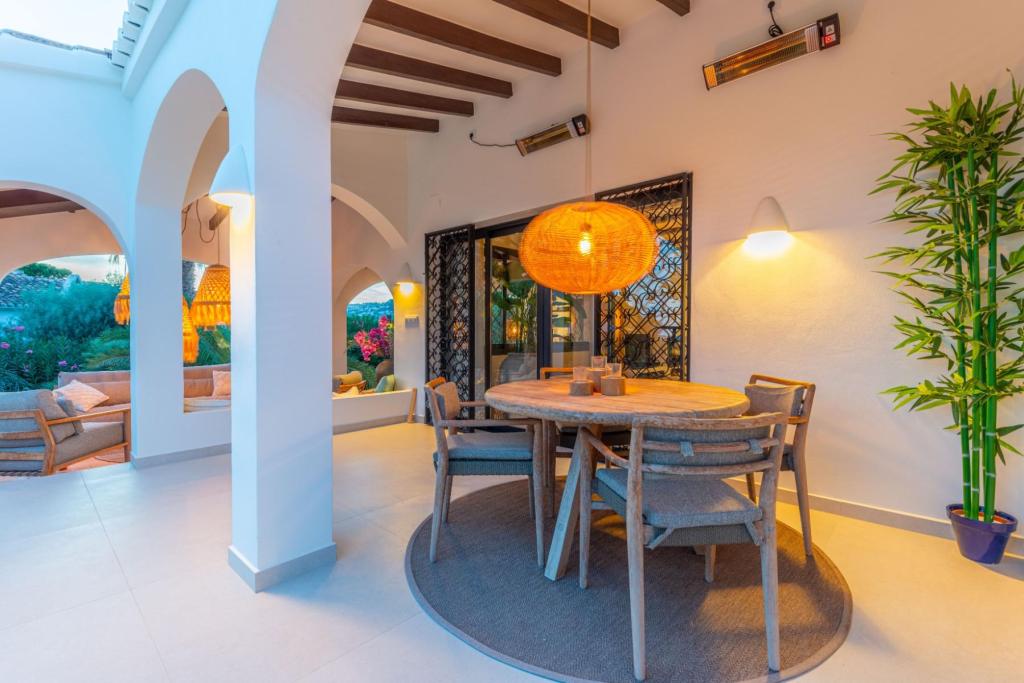 4 bed villas in Moraira