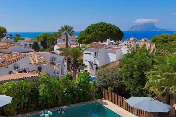 4 bed villas in Moraira
