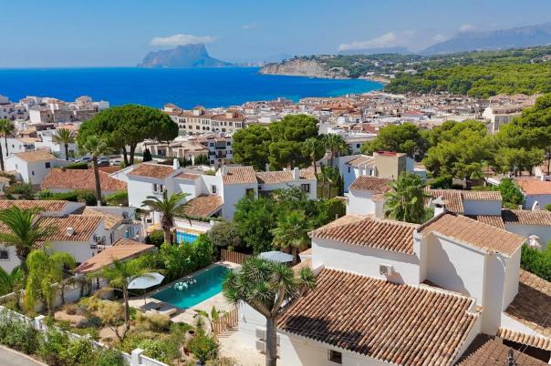 4 bed villas in Moraira