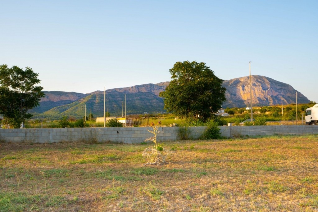 plot in Gata de Gorgos