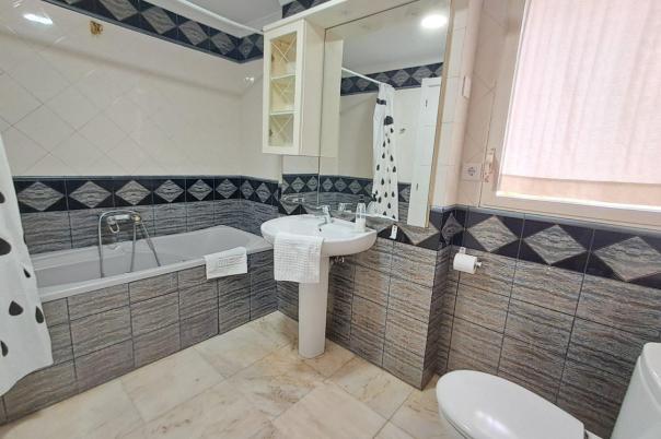 6 bed apartment in Benidorm