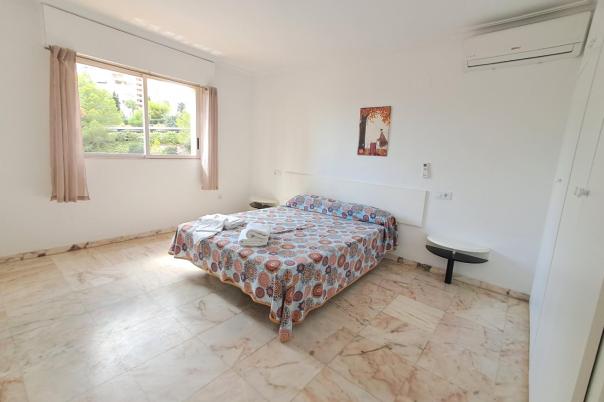 6 bed apartment in Benidorm