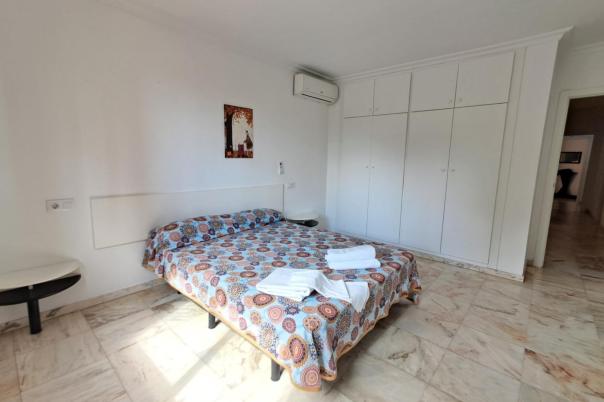 6 bed apartment in Benidorm
