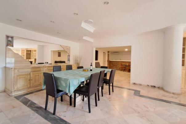 6 bed apartment in Benidorm