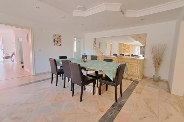 6 bed apartment in Benidorm