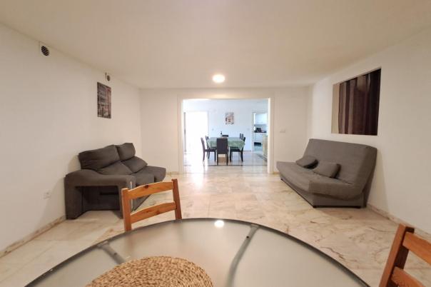 6 bed apartment in Benidorm