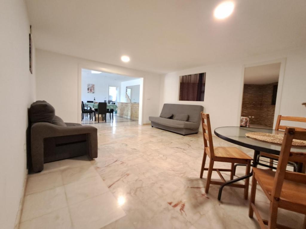 6 bed apartment in Benidorm