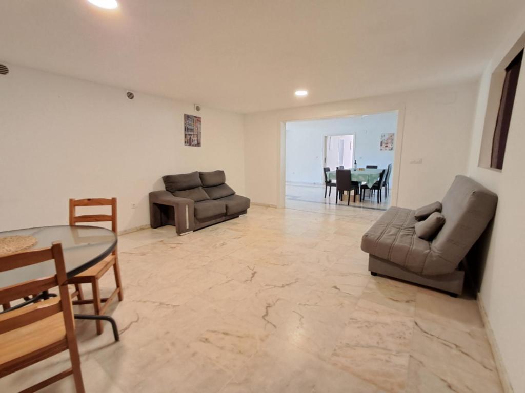 6 bed apartment in Benidorm