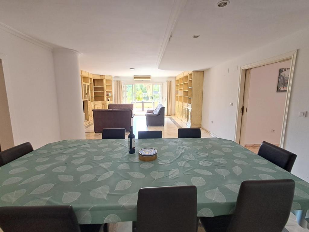 6 bed apartment in Benidorm