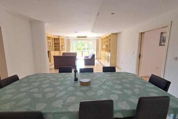 6 bed apartment in Benidorm