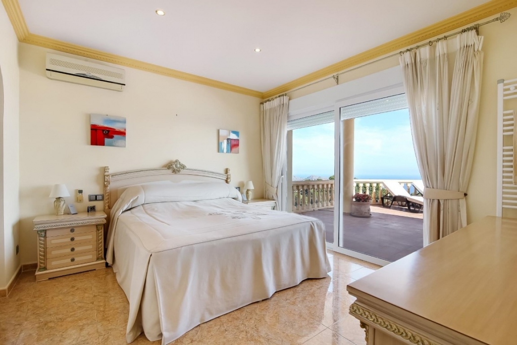 4 bed villa in Moraira