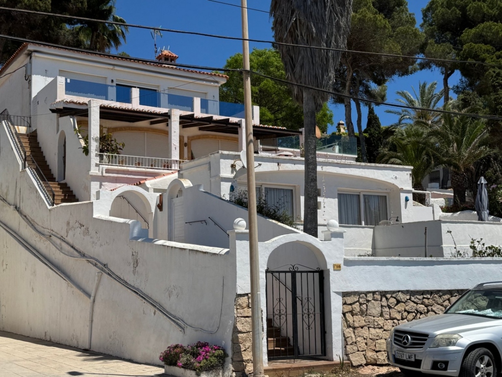 2 bed apartment in Moraira