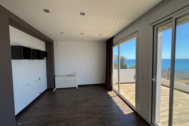 2 bed apartment in Moraira