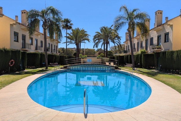 4 bed townhouse in Javea