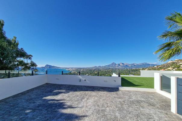 5 bed villas in Altea