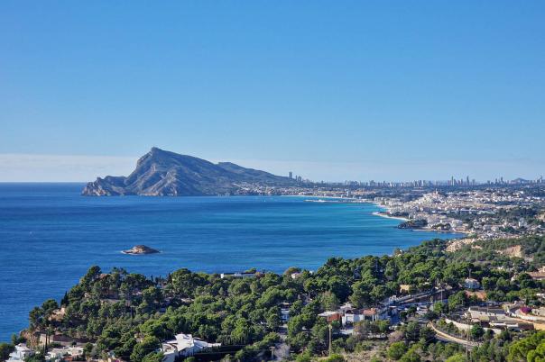 5 bed villas in Altea