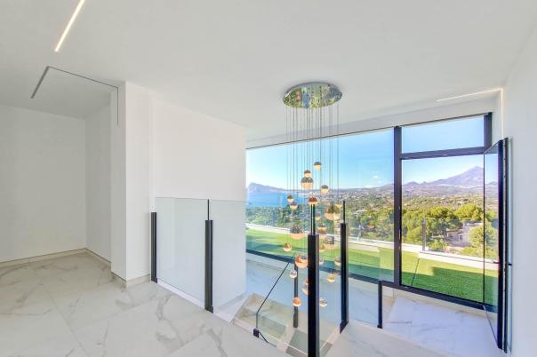 5 bed villas in Altea