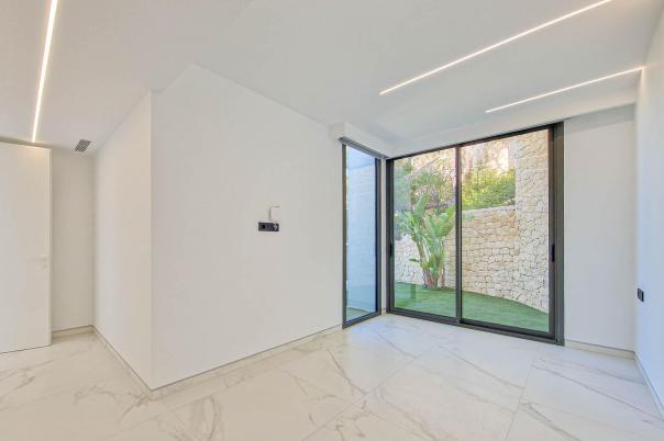 5 bed villas in Altea