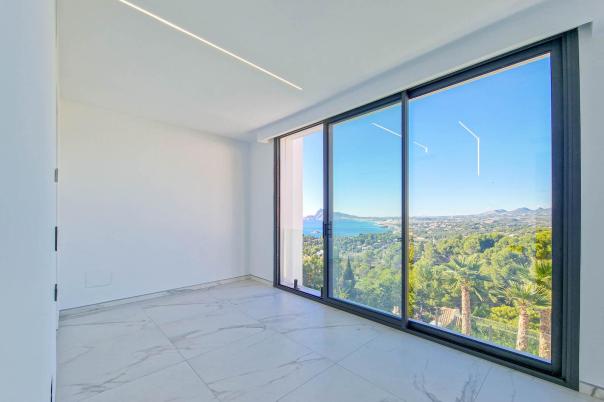 5 bed villas in Altea