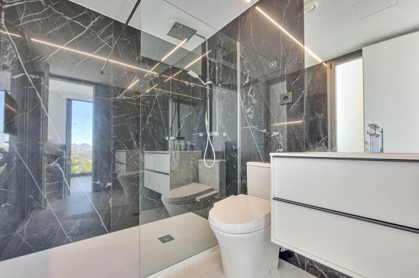 5 bed villas in Altea