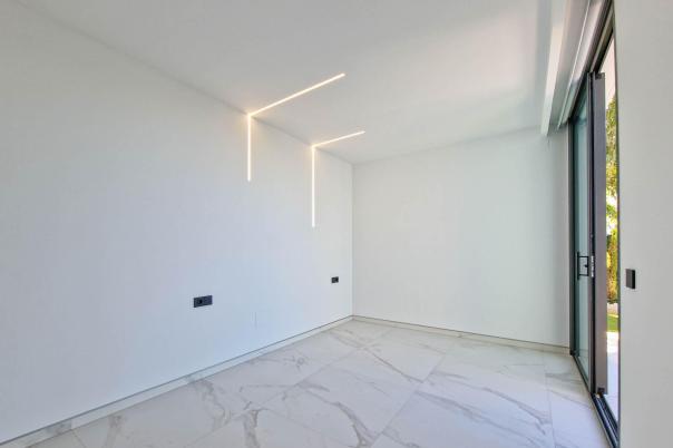5 bed villas in Altea