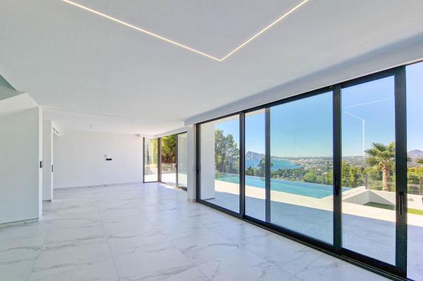 5 bed villas in Altea