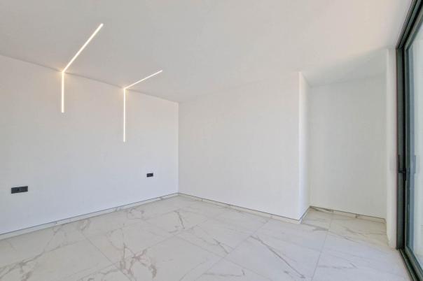 5 bed villas in Altea