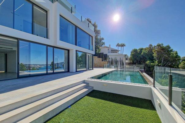 5 bed villas in Altea