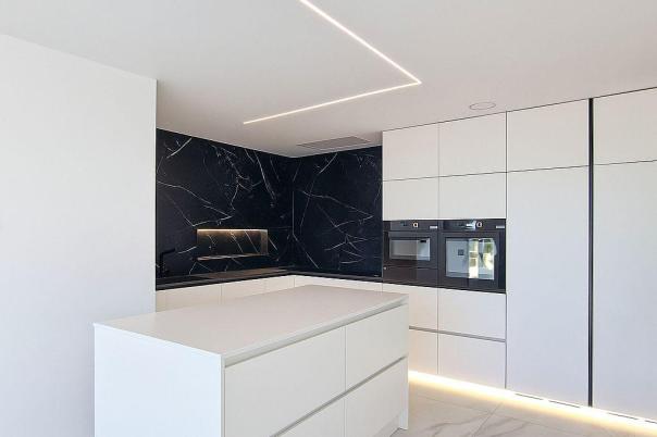 5 bed villas in Altea