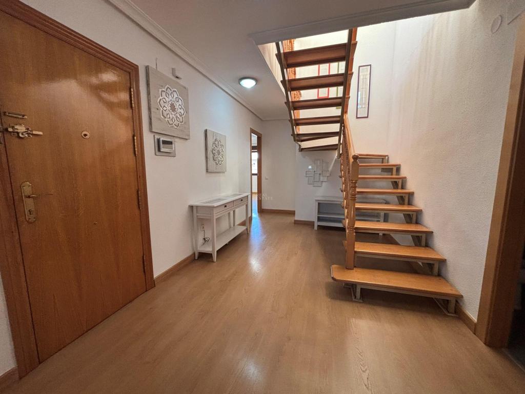 3 bed penthouse in Campello (el)