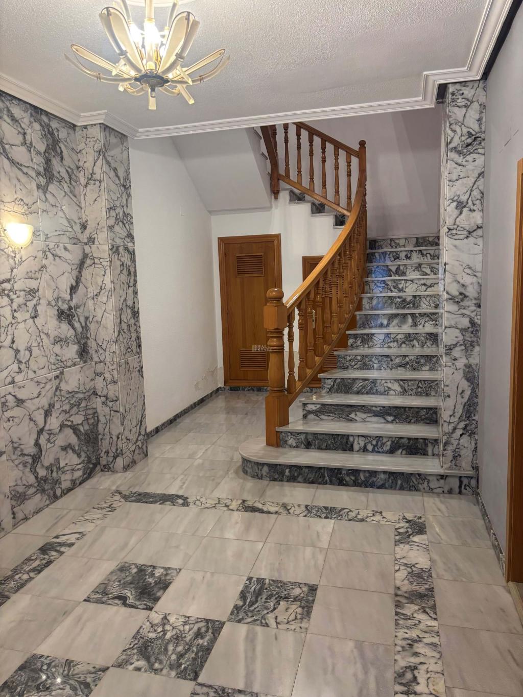 3 bed penthouse in Campello (el)