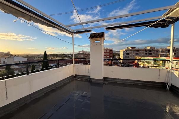 3 bed penthouse in Campello (el)