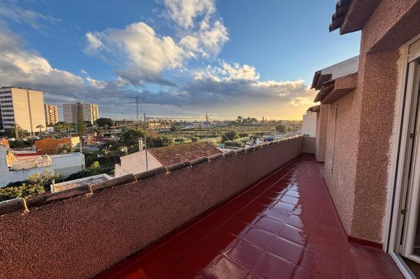 3 bed penthouse in Campello (el)