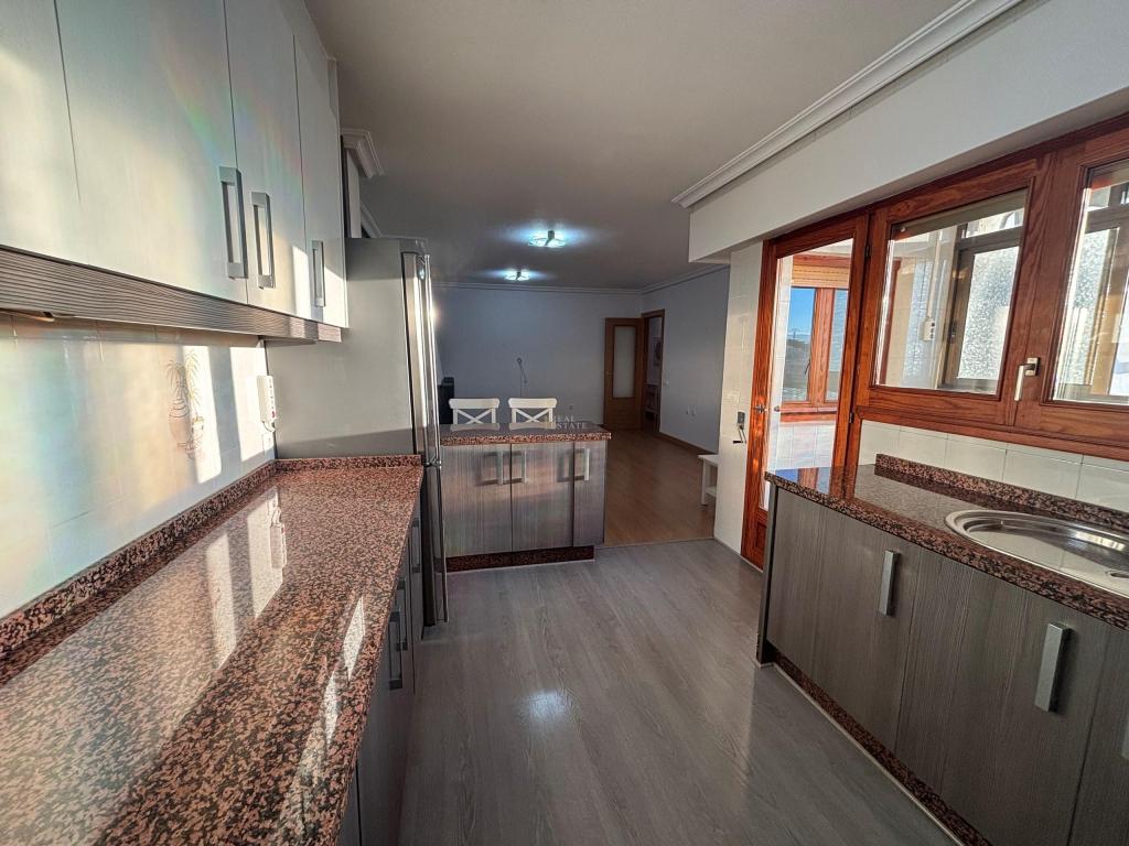 3 bed penthouse in Campello (el)