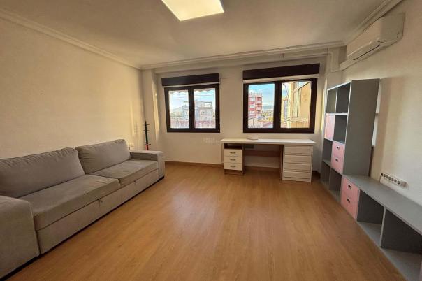 3 bed penthouse in Campello (el)