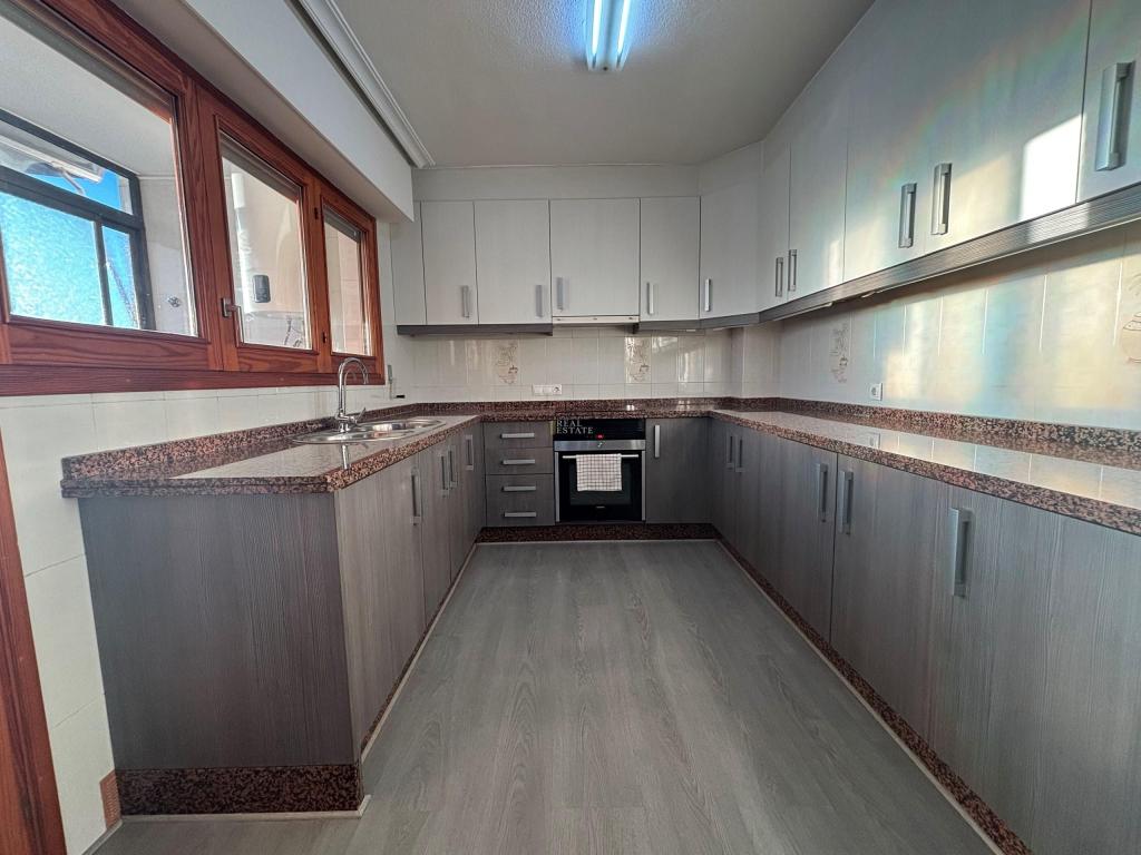 3 bed penthouse in Campello (el)